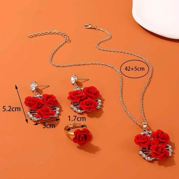 ❤️Silver Floral Necklace, Earrings, Ring Set - Picture 8 of 9